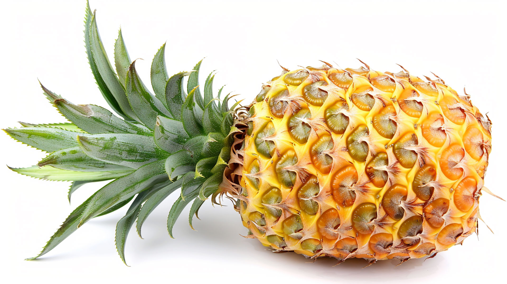 Vibrant Pineapple Photo in 4K Resolution